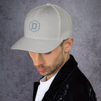 DROXXY Structured Trucker Čepice – Symbol D | | DROXXY