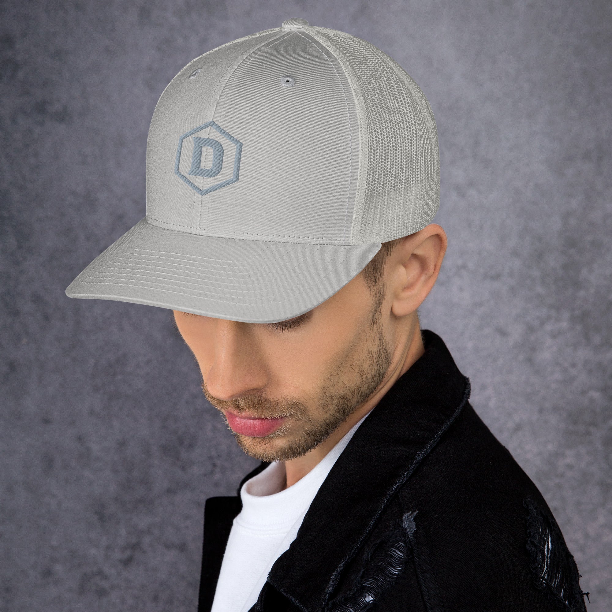 DROXXY Structured Trucker Čepice – Symbol D | | DROXXY