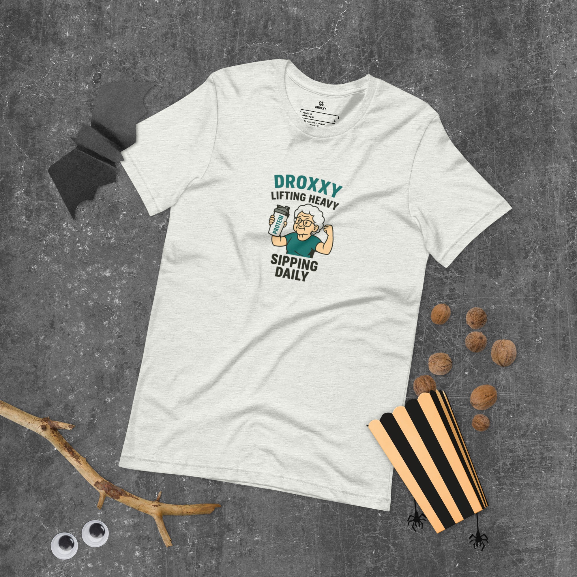 Tričko DROXXY – Unisex tričko DROXXY – Lifting Heavy, Sipping Daily | Originální streetwear